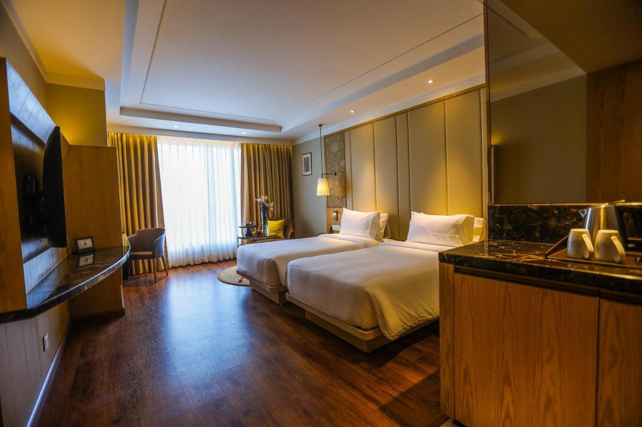 Hotel Radisson Bhópál Exteriér fotografie